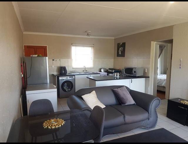 2 BEDROOM APARTMENT FOR SALE IN ARUNDO ESTATE